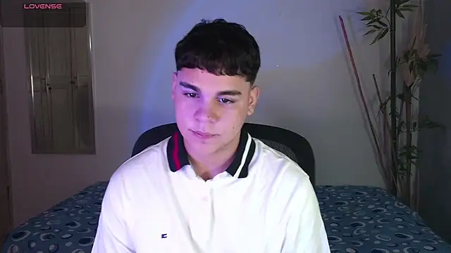 Snapshot of eithan_jonnes chatting on 26, 2, 2026 eithan jonnes online show from 26, 2, 2026