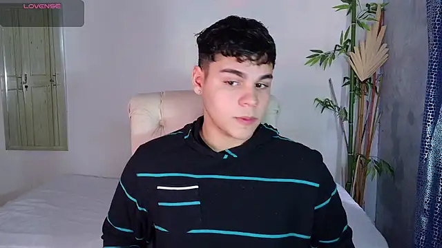 Snapshot of eithan_jonnes chatting on 12, 2, 2026 eithan jonnes online show from 12, 2, 2026