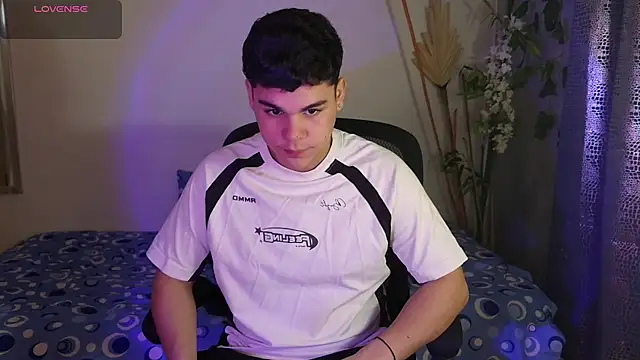 eithan jonnes online show from 8, 3, 2026