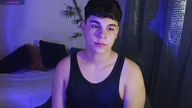 Snapshot of eithan_jonnes chatting on 21, 2, 2026 eithan jonnes online show from 21, 2, 2026