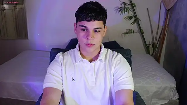 Snapshot of eithan_jonnes chatting on 19, 2, 2026 eithan jonnes online show from 19, 2, 2026