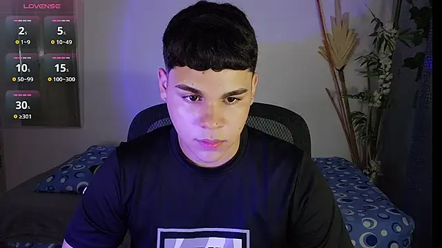 eithan jonnes online show from 9, 4, 2026