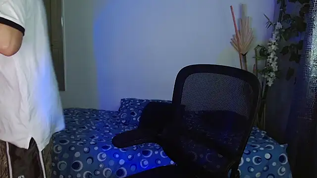 eithan jonnes online show from 17, 3, 2026