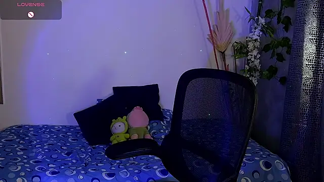 eithan jonnes online show from 10, 3, 2026