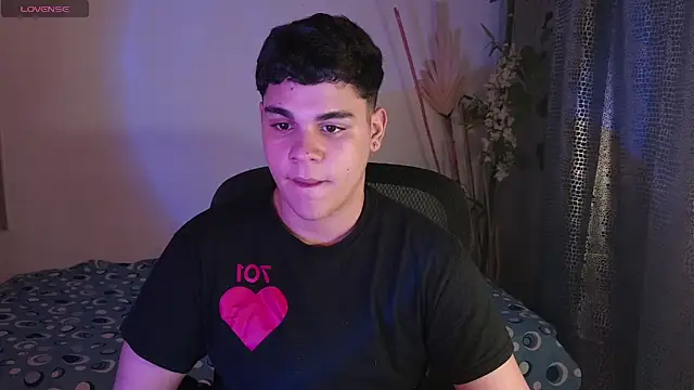 eithan jonnes online show from 4, 3, 2026