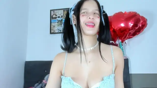 Snapshot of catalina_santana4 chatting on 27, 2, 2026 catalina santana4 online show from 27, 2, 2026