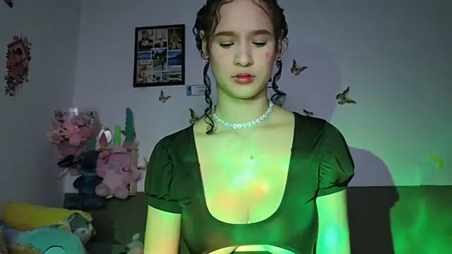 catalina santana4 online show from 15, 4, 2026