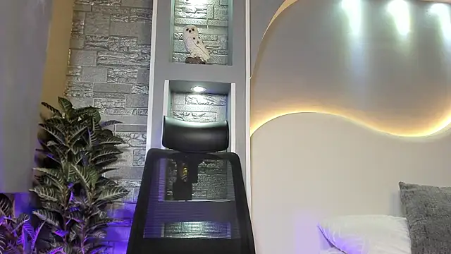 Snapshot of Ashley_Beaomunt chatting on 5, 3, 2026 Ashley Beaomunt online show from 5, 3, 2026