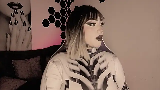 Snapshot of meowboo chatting on 12, 2, 2026 meowboo online show from 12, 2, 2026