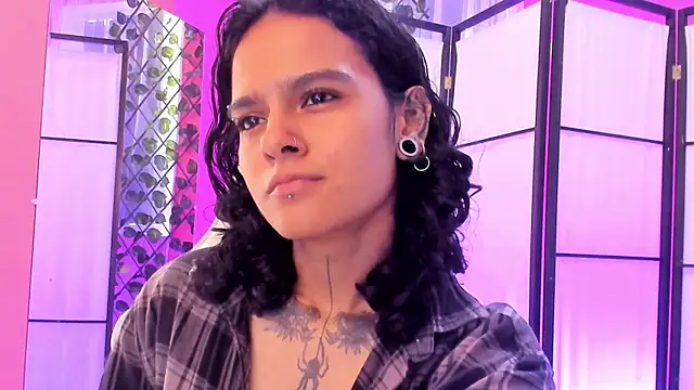 Julianne 7 online show from 11, 2, 2026