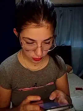 Snapshot of Luna33- chatting on 3, 3, 2026 Luna33- online show from 3, 3, 2026