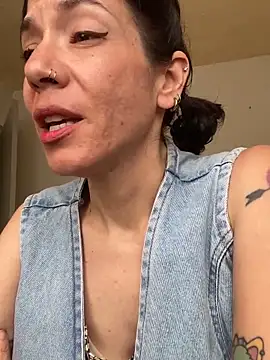 JeanneDuval8888 online show from 26, 5, 2026
