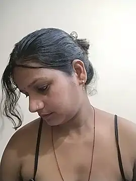 Snapshot of ankita077 chatting on 24, 6, 2026 ankita077 online show from 24, 6, 2026