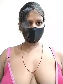 Snapshot of ankita077 chatting on 25, 6, 2026 ankita077 online show from 25, 6, 2026