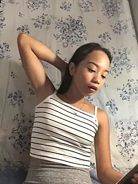 Snapshot of Asianpinay_Skinny1818 chatting on 2, 6, 2026 Asianpinay Skinny1818 online show from 2, 6, 2026