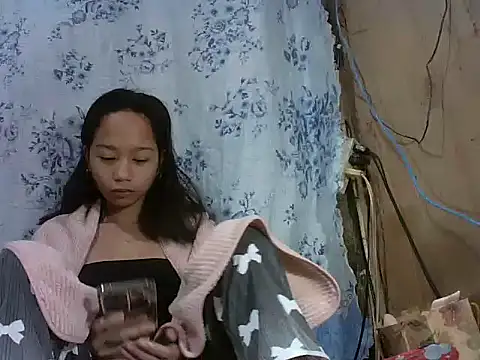 Asianpinay Skinny1818 online show from 15, 3, 2026