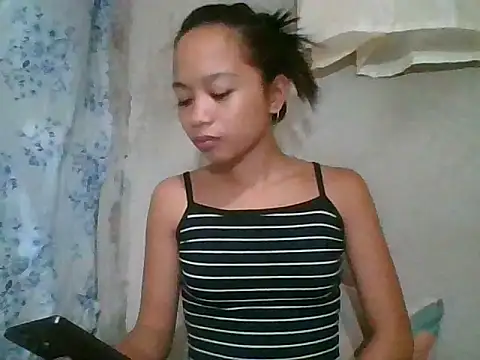 Asianpinay Skinny1818 online show from 16, 5, 2026