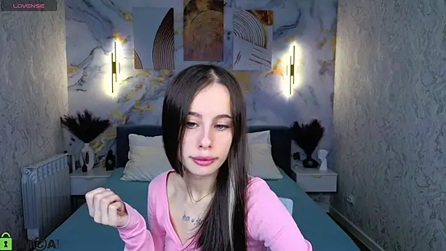 kristi kitss online show from 2, 4, 2026