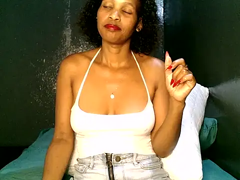 Snapshot of Mabelle_Eveline chatting on 28, 2, 2026 Mabelle Eveline online show from 28, 2, 2026