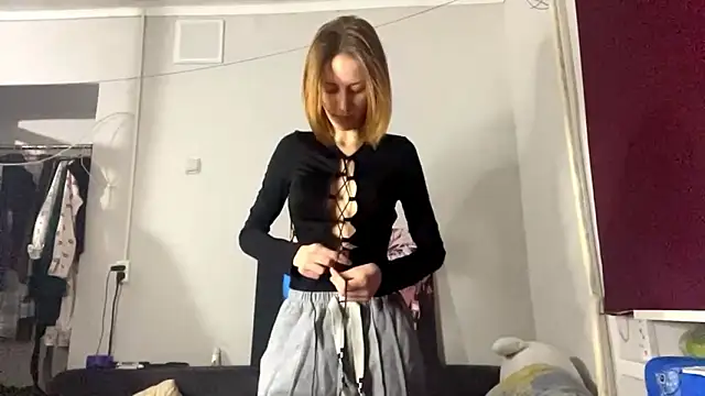 Sweety Burger online show from 11, 2, 2026