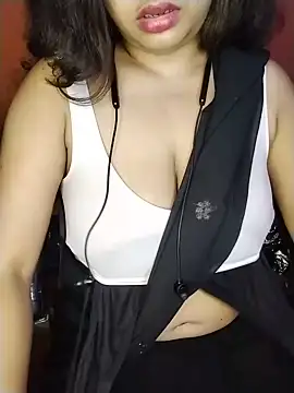 Hot-mohine online show from 15, 6, 2026