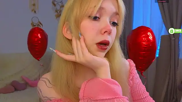 Snapshot of Rochelle_kitty chatting on 20, 2, 2026 Rochelle kitty online show from 20, 2, 2026