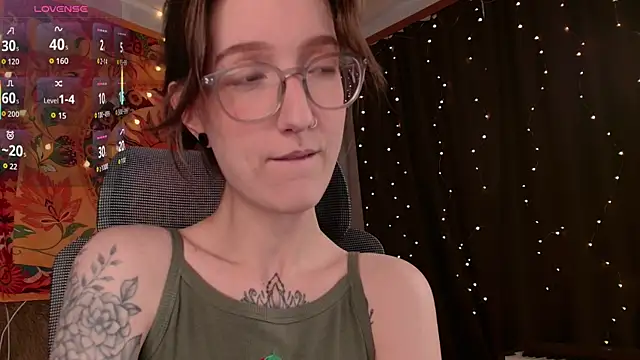 Snapshot of lolami_ chatting on 12, 6, 2026 lolami online show from 12, 6, 2026