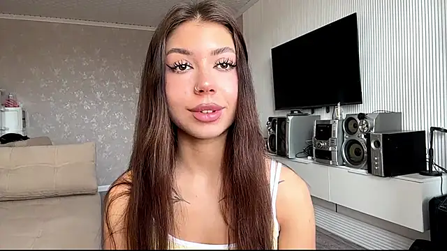 You Club Winx online show from 12, 4, 2026