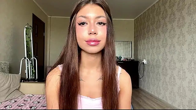 You Club Winx online show from 4, 6, 2026