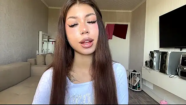 You Club Winx online show from 22, 5, 2026