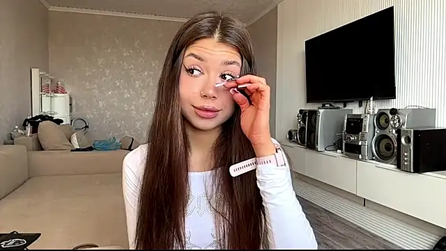 You Club Winx online show from 11, 4, 2026