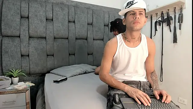NaughtyVibes OS online show from 28, 5, 2026