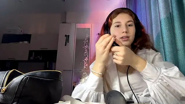 AliceCarrol online show from 1, 3, 2026