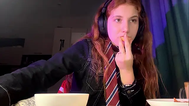 AliceCarrol online show from 26, 2, 2026