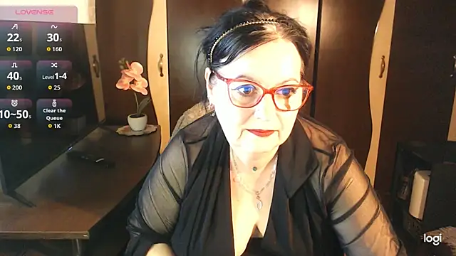 exiMIlf online show from 12, 5, 2026