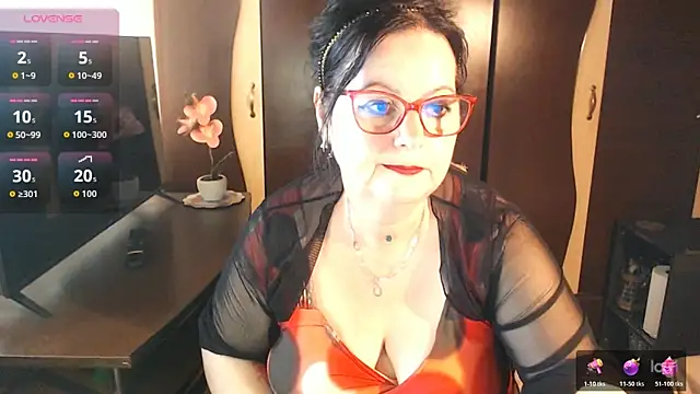 exiMIlf online show from 31, 5, 2026