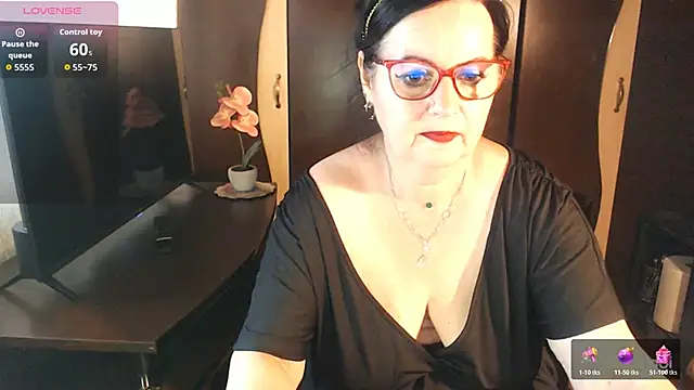 exiMIlf online show from 18, 6, 2026