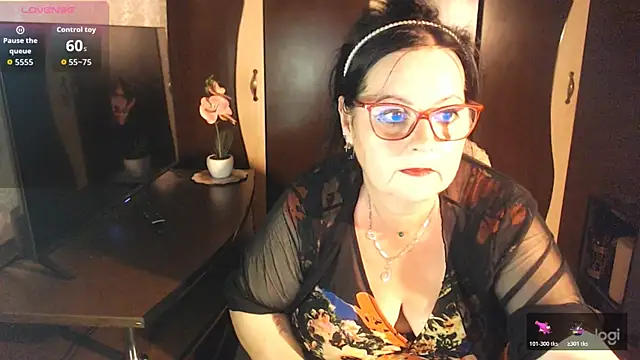 exiMIlf online show from 30, 6, 2026