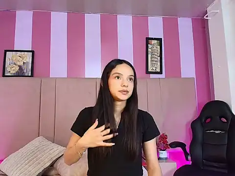 Snapshot of Sweet_Sofiii_ chatting on 23, 2, 2026 Sweet Sofiii online show from 23, 2, 2026