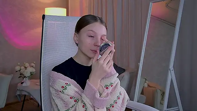 ElliFrankenweenie online show from 6, 3, 2026