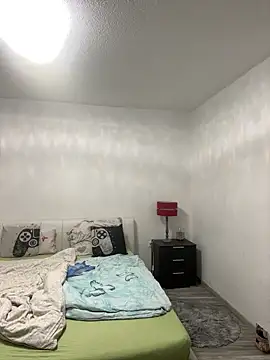 Laura-Loveyou online show from 3, 3, 2026