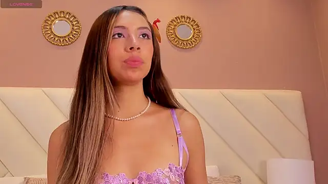 ValeryGomezz online show from 17, 4, 2026