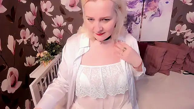 Victoria Notti online show from 7, 4, 2026