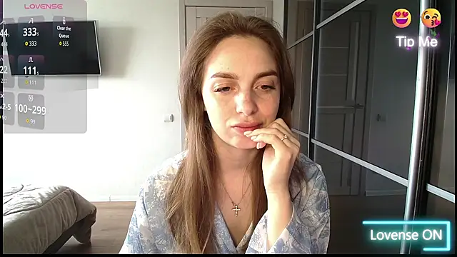  julia wonderful  online show from 2, 4, 2026