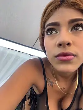 SinLunaXXX online show from 8, 4, 2026