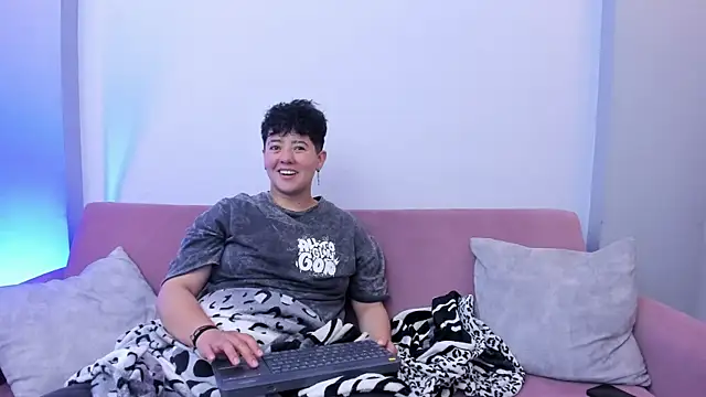 Gaia n Nix online show from 1, 4, 2026