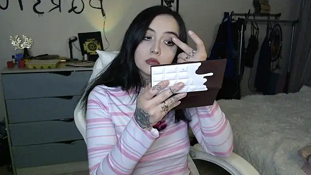Rin Tozier online show from 7, 6, 2026