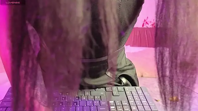 emma wilder  online show from 17, 3, 2026