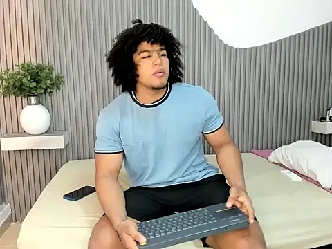 Rose blonde   online show from 21, 5, 2026