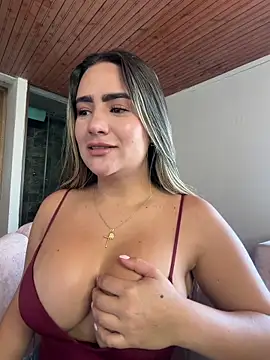 Snapshot of Miilana_ chatting on 21, 6, 2026 Miilana online show from 21, 6, 2026